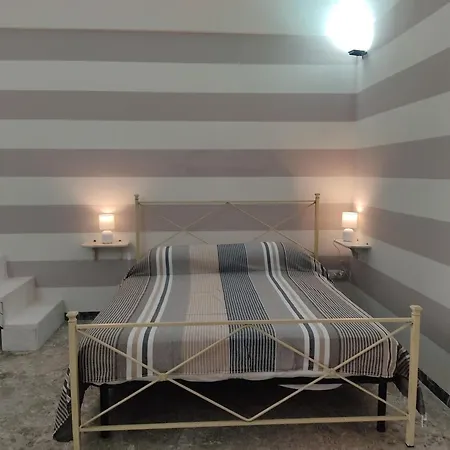 Holiday home Casa Di Leo E Casa Di Enza Alessano
